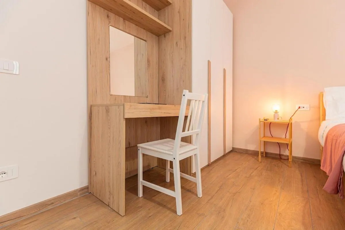 Apartment Comfy&Stylish Apt In Rome Italy