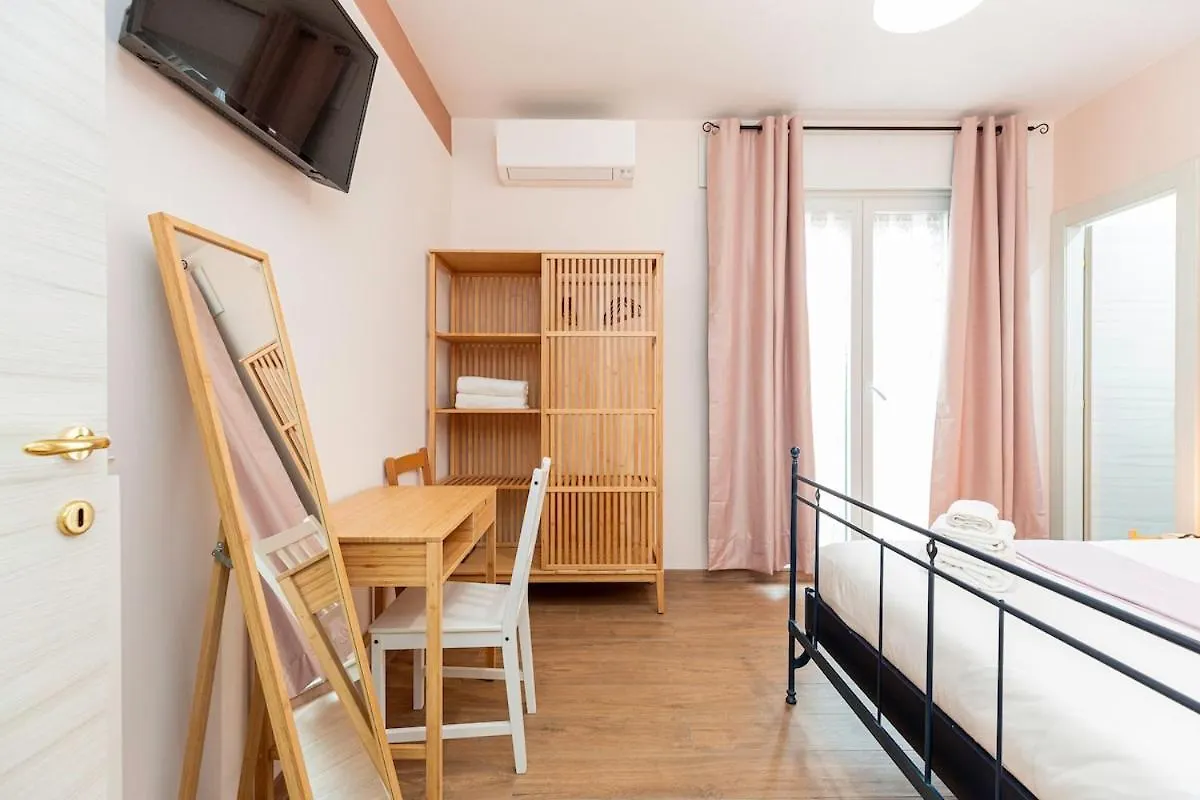 Apartment Comfy&Stylish Apt In Rome