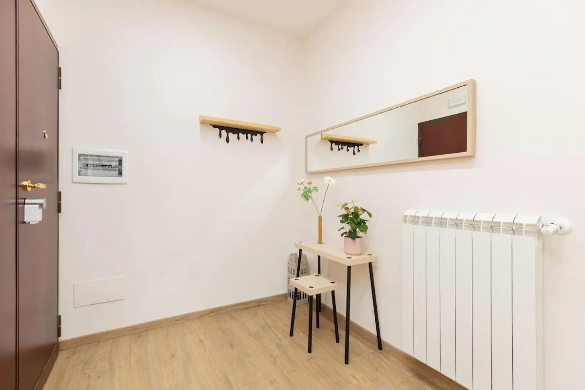 Apartment Comfy&Stylish Apt In Rome